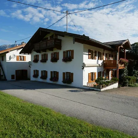 Ferienwohnung Pfnuer *